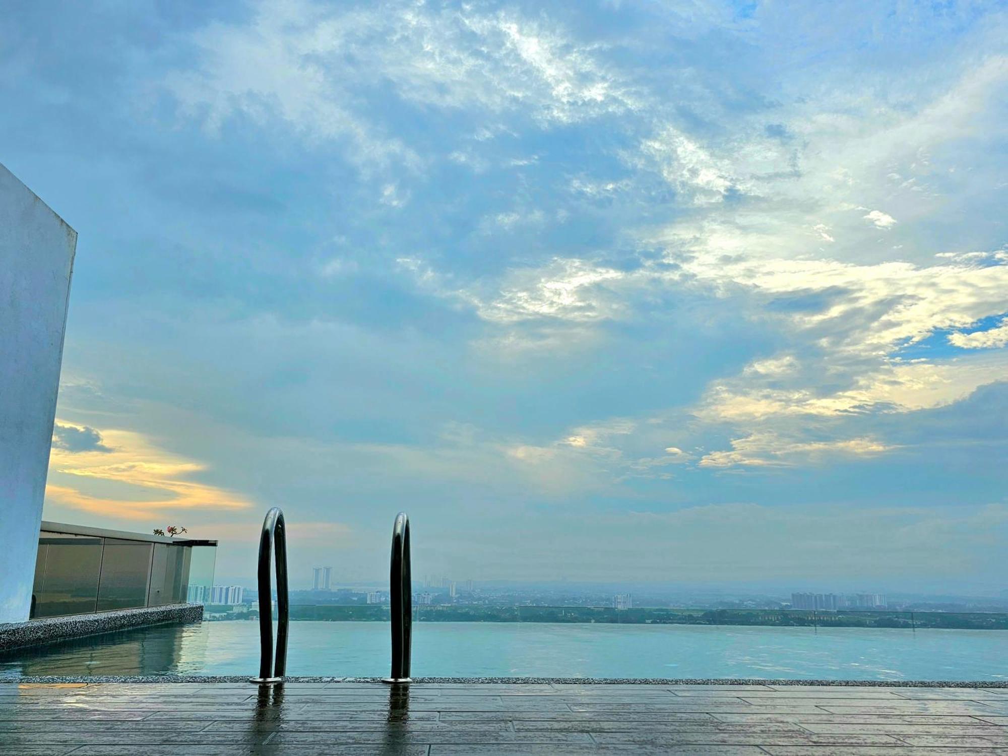 Quartz Paragon Suites Melaka By Ggm Exterior foto